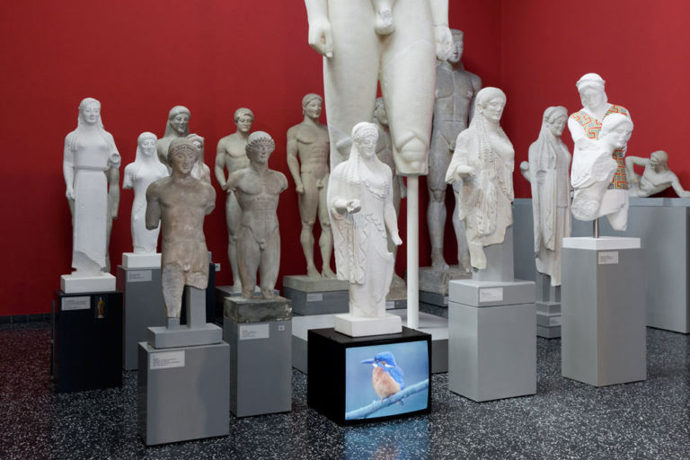 Skulpturhalle Basel 2 Oliver Laric si porta a casa il succulento premio Commission to Collect della Contemporary Art Society. Giovani artistar crescono, in UK. Grazie alla ribalta di un art prize