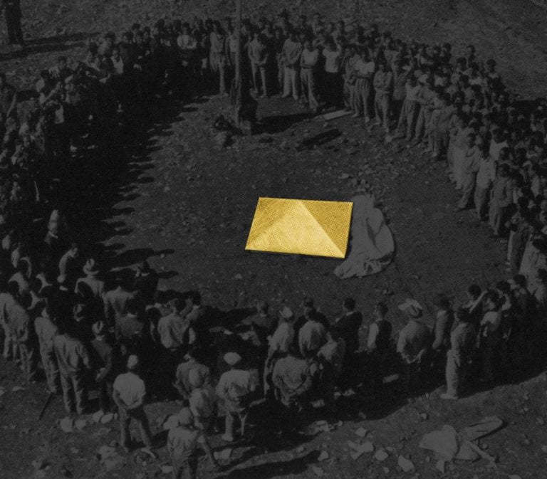 Stefano Canto. Pyramidion stampa Ultrachrome K3 su carta Hahnemuhle 66x70 cm Roma 2012 courtesy lartista Un Database marmoreo