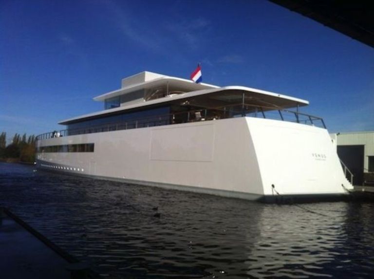 Steve Jobs yacht back Art Digest: occhio, Ai Weiwei: chi di libretto ferisce… Philippe Starck e lo yacht postumo per Steve Jobs. Affordable Art Fair, la “major” delle fiere d’arte