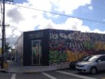 Wynwood Wall Miami 2012 24 Miami Updates: mille foto di una città diventata grazie ad una operazione intelligente capitale mondiale dei graffiti. Ciò che in Italia è ancora vandalismo, a Wynwood è strumento di riqualificazione urbana