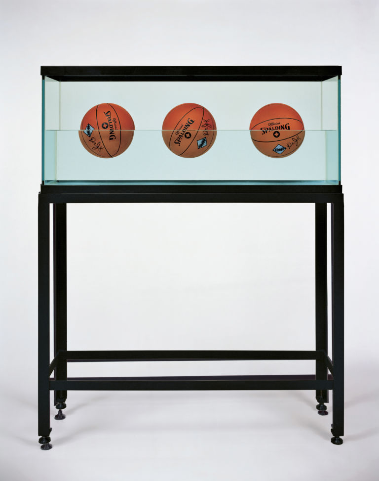 DHC 5905 Jeff Koons Three Ball 50 50 Tank1 Please, Murder me. La collezione Hirst in mostra a Torino
