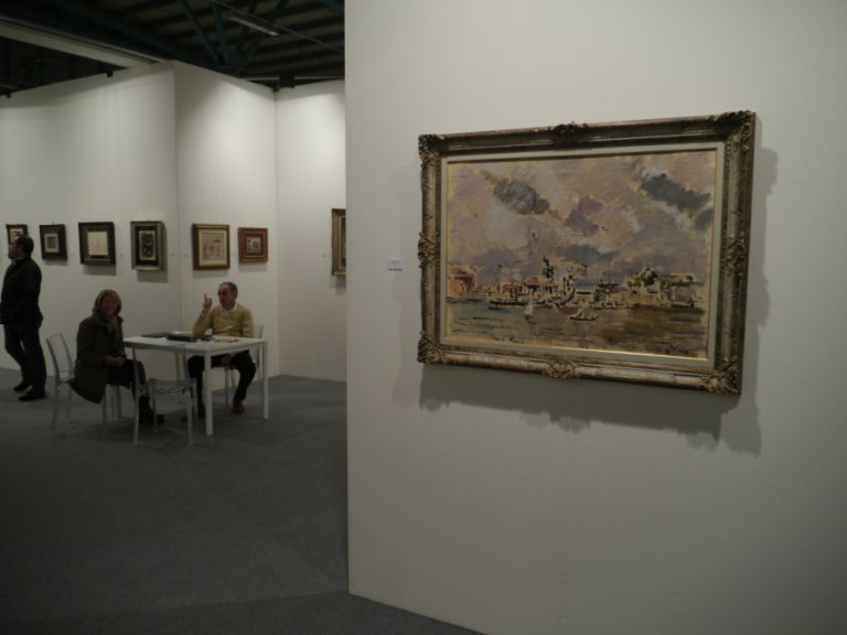 De Pisis Si alza il sipario su Bergamo Arte Fiera: pubblico che non ti aspetti per l’apertura in orario aperitivo. Poche sorprese, invece, a spasso tra gli stand: gallerie sulla difensiva. A rischiare sono in pochi