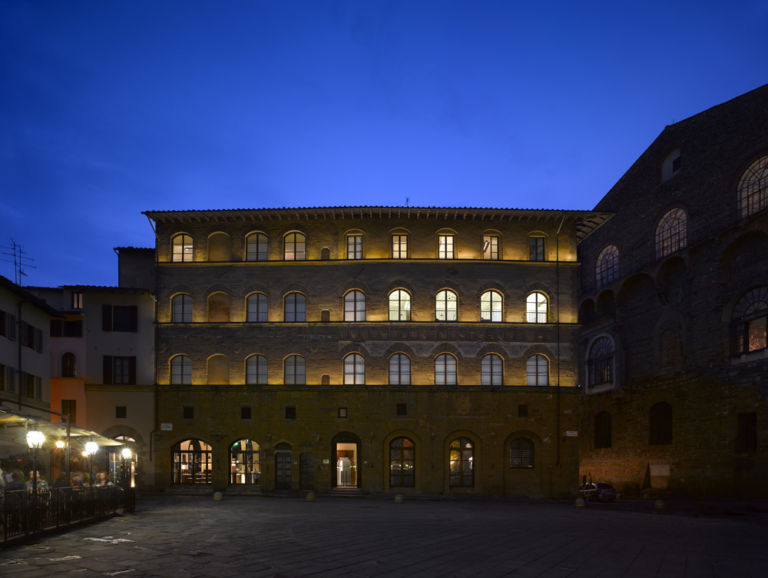 Esterno del Gucci Museo Courtesy of Richard Bryant Gucci E a Firenze per Pitti Uomo 83 si vede anche Cindy Sherman. Con i suoi lavori giovanili, per la nuova mostra al Gucci Museo: ecco la fotogallery dell’opening