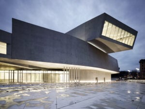 Quando tecnologia e comunicazione fanno visita alla grande arte. Techcrunch Italy, per due giornate il Maxxi si trasforma nell’Olimpo delle tech stars