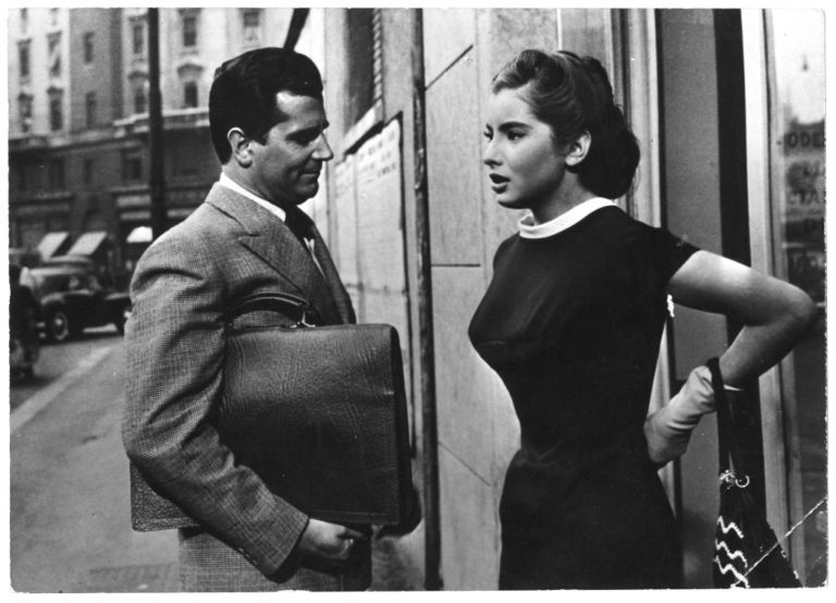 Nata di marzo 1958 Antonio Pietrangeli – Photo Cinémathèque suisse Zurlini e Pietrangeli: cinema italiano alla ribalta a Vienna. È al Filmmuseum, ritrovo di autentici cinefili, giusto al pianterreno del centralissimo Museo Albertina