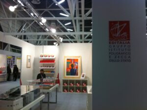 Bologna Updates: Editalia porta a Bologna i suoi multipli d’artista e tre opere uniche. E c’è anche un libro lungo 24 metri…