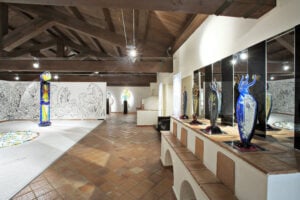 Dove c’è casa c’è arte. Si amplia alla seconda edizione il concorso Young at Art del Museo MACA di Acri, dedicato agli artisti under 35 nati in Calabria