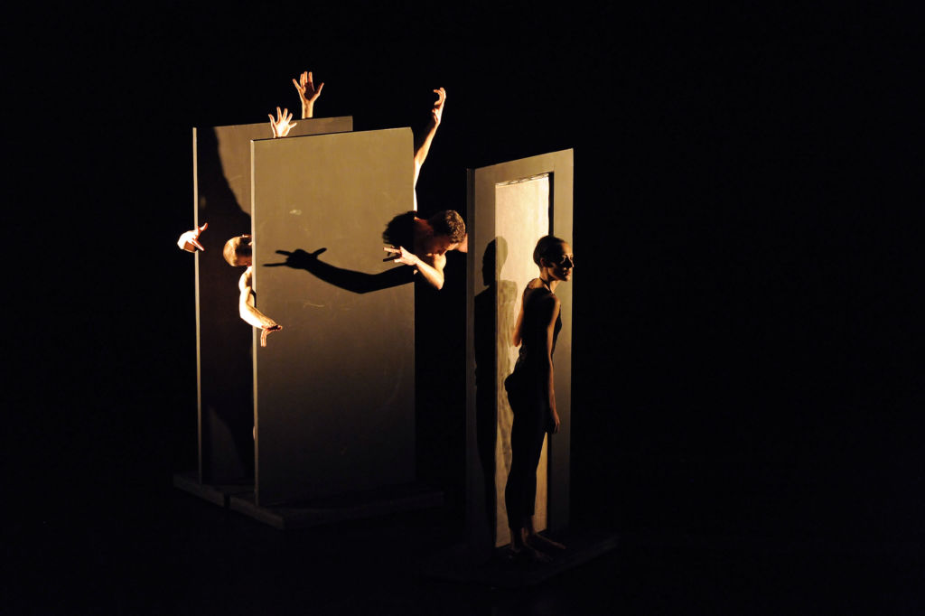 Musica, danza, arti visive. I misteri di von Bibier ispirano un balletto-installazione di Raphael Bianco. In collaborazione con Alis / Flliol. A Torino, alla Fondazione Sandretto
