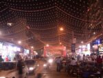 4 Diwali Night in and around Lokandhwala photo credit R. Mehotra W L’architettura indiana. Secondo Rahul Mehrotra