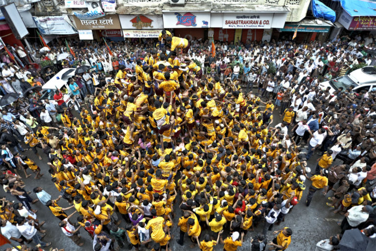 6. Human Pyramid photo credit Rajesh Vohra L’architettura indiana. Secondo Rahul Mehrotra