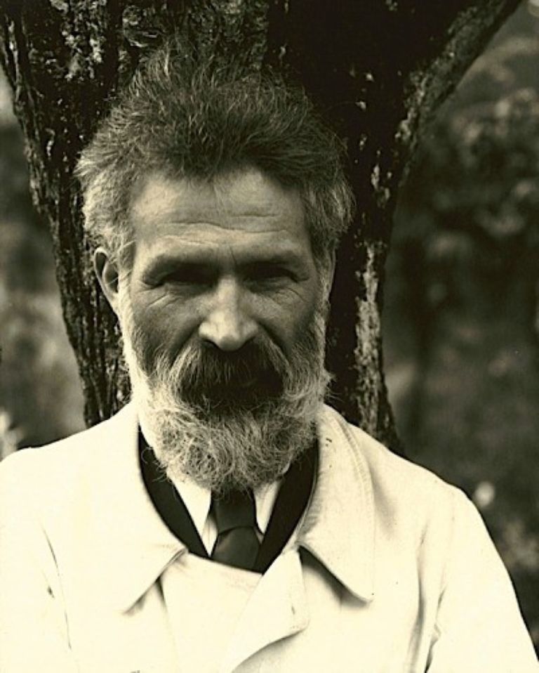 Constantin Brancusi by Edward Steichen Art Digest: agli inglesi non piacciono le (archi)tette. Monna Lisa a cucù. Dormiteci voi, con Che Guevara alle pareti