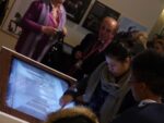 Da Vinci in touch screen L'Expo secondo Sgarbi. “Se fossi assessore allestirei una grande mostra su Leonardo”: parole del Vittorio nazionale, mattatore alla preview della mostra multimediale che raccoglie, in Galleria, le macchine vinciane