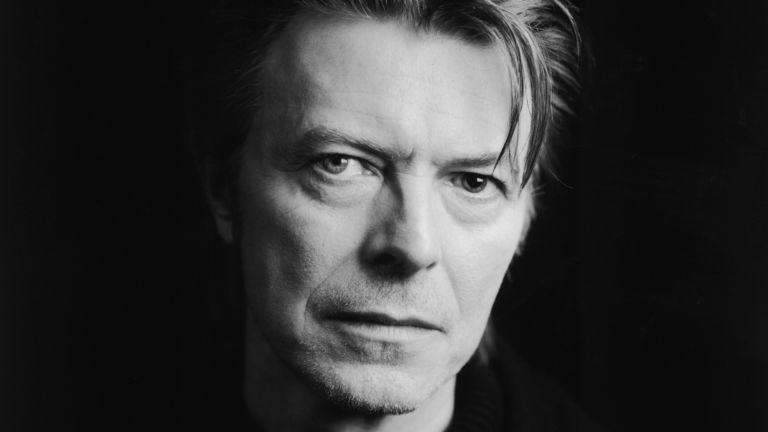 David Bowie Art Digest: Michelangelo scandaloso in Giappone. Arco? È up, garantito Cisneros. Mai fare un torto ai Voina: loro se ne intendono, di processi