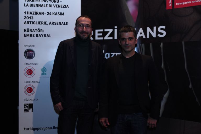 Emre Baykal e Ali Kazma 3 La “Resistenza” di Ali Kazma, fra corpo umano e controllo sociale. Presentato a Istanbul l’ampio e strutturato progetto turco per la Biennale di Venezia: ecco immagini e video