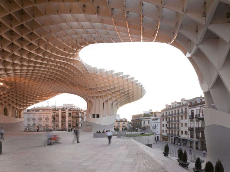 J.Mayer H. Metropol Parasol Siviglia credit David Franck Mies Van Der Rohe Award, ecco i cinque progetti finalisti per l’edizione 2013 del “Nobel” europeo dell’architettura. In lizza anche Olafur Eliasson, mentre l’Italia…
