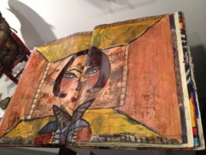 La fiera degli outsider. A New York si chiude con successo la kermesse dedicata all’art brut, che vi facciamo vedere nelle immagini e nel video. E c’è anche un focus su Henry Darger. Tra genio e follia