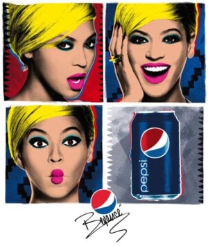 Beyoncé alla Warhol per l’ultima pubblicità della Pepsi, che ritrae la cantante come avrebbe fatto il papà della pop-art. E si vendica, ad anni di distanza, degli acerrimi nemici della Coca Cola…