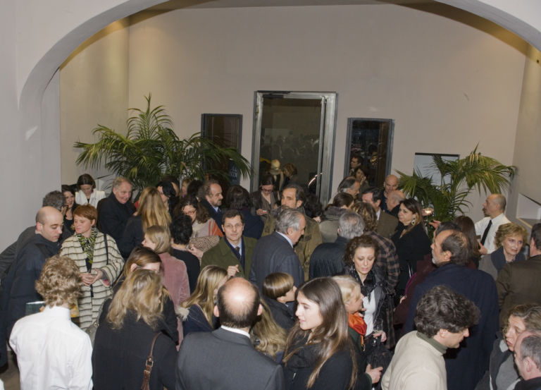 Artisti per Frescobaldi4 foto Serge Domingie Arte in festa a Palazzo Frescobaldi. L’azienda vinicola presenta il suo premio a Firenze: e annuncia il sostegno a BASE Progetti per l'Arte