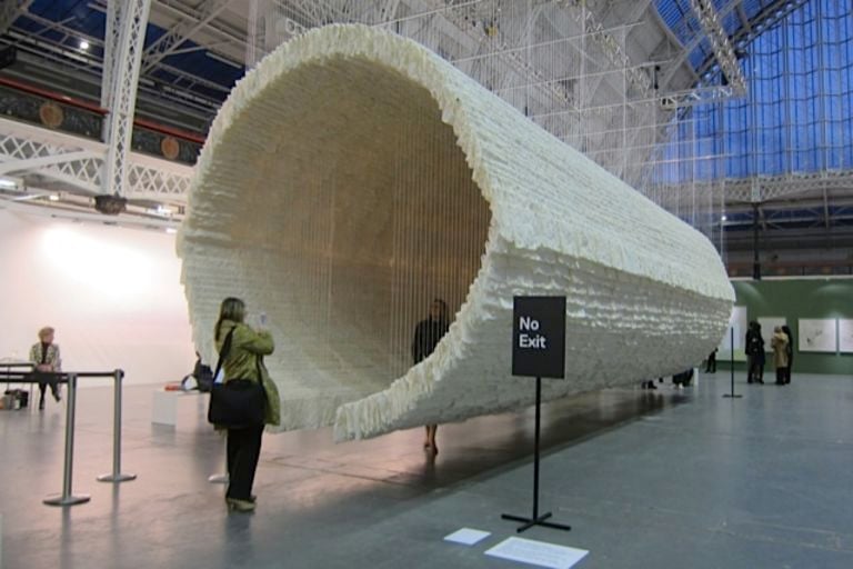 Boat 2012 interno di Zhu Jinshi 2 Art 13, una fiera diversa. A Londra poche le gallerie americane o inglesi: spazio ai nuovi mercati e alle realtà emergenti. Qui tante immagini dalla preview