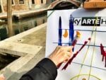 Dipingere a Venezia Cavalletti nelle calli di Venezia e per le strade di Milano: artisti improvvisati per lanciare “Potevo farlo anch’io!”, la serie di Sky Arte HD che vede Francesco Bonami in veste di vj. Special guest della prima puntata Francesco Vezzoli