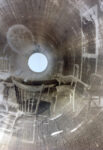 Elia Cantori Untitled Black Hole 2012 emulsione fotografica vetroresina ferro Ø106×200x80 cm courtesy lartista e LU MI project Roma Buon compleanno LU MI project. Lo spazio romano, votato alla giovane arte italiana, festeggia il suo primo anno di lavoro. Con una "energica" personale di Elia Cantori