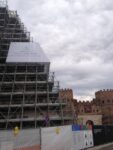 Il nuovo cantiere di restauro alla Piramide Cestia a Roma 4 e1363363225866 Al via a Roma gli interventi sulla Piramide Cestia. Ma ci voleva lo sponsor giapponese, per vedere un cantiere di restauro comunicato e allestito come si deve…