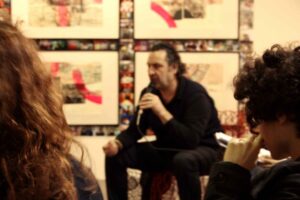 Milano Updates: con la mia foto feci piangere Robert De Niro. All’Affordable Art Fair un caffè collettivo con Maurizio Galimberti, che racconta la sua vita e le sue Polaroid