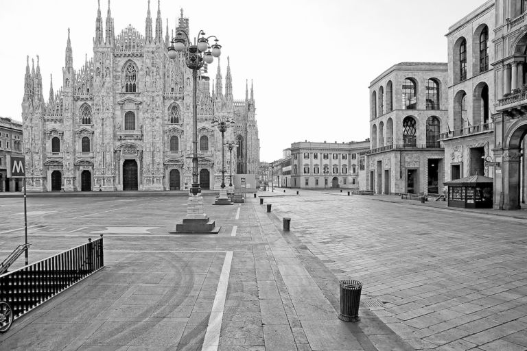 Settimio Benedusi Piazza Duomo Milano Updates: grandi fotografi per sostenere l’AIL. Serata charity alla Affordable Art Fair, ci racconta tutto in video il curatore Denis Curti