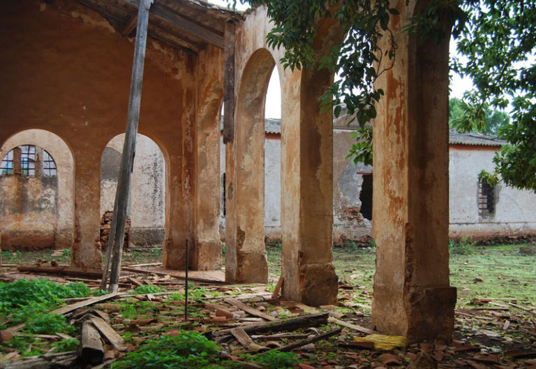 sardegna abbandonata 1 Sardegna Abbandonata: un archivio online e poi un film, tutto in crowdfunding. Racconti della solitudine, esplorando luoghi derelitti dell’isola