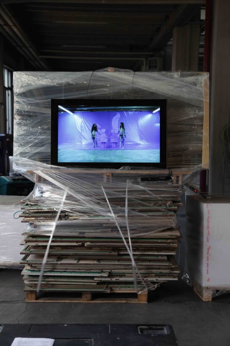 2013 04 13 17.10.09 Marco Papa, Coniugi Project. La performance e il suo doppio: corpi tra arte, moda e design