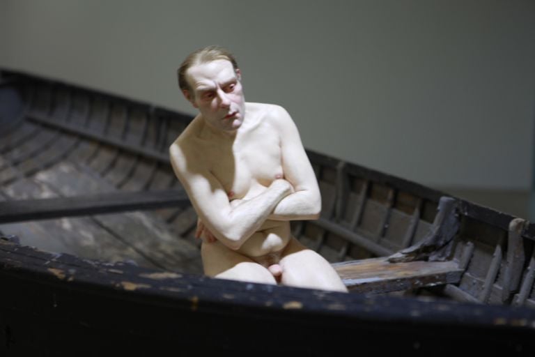 25 Man in a Boat Edizione 11 2002 particolare Ron Mueck a Parigi. Fenomenologia di una star timida