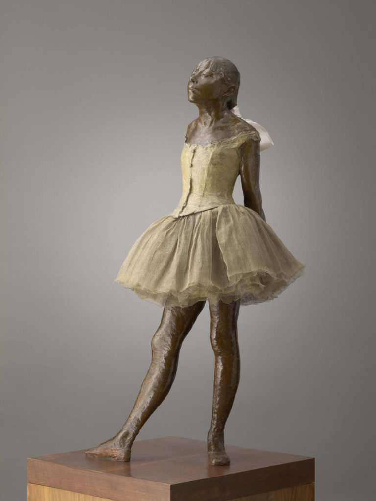 Edgar Degas Little Dancer Art Digest: niente gggiovani, siamo inglesi. Museo Pushkin Vs. Vogue, duello a colpi di nudi. La ballerina di Degas prende vita e sale sul palco