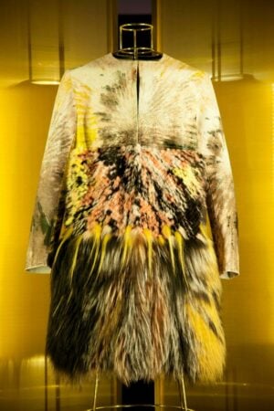 Quasi un secolo di fashion. Fendi, marchio icona del made in Italy, vola a Tokyo. Prima tappa di una mostra itinerante che racconta una lunga storia d’eccellenza creativa