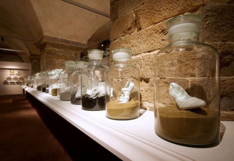 Il calzolaio prodigioso Museo Ferragamo Firenze La fiaba del calzolaio prodigioso. Firenze celebra Salvatore Ferragamo