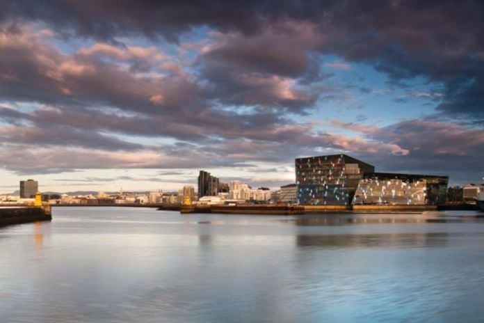 Il progetto della Harpa Reykjavik Concert Hall di Reykjavik, di Henning Larsen Architects 4
