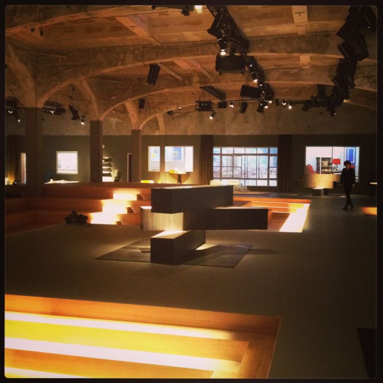 Knoll – OMA – Prada Milano 2013 1 Salone Updates: architettura più moda uguale design. Sembra un teorema impossibile ma Rem Koolhaas e Knoll dimostrano che i confini tra le arti sono sempre più labili