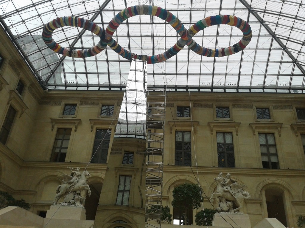 Il Paradiso sulla Terra? È il Louvre. Tutto pronto a Parigi per il “Contrepoint” di Michelangelo Pistoletto: ecco le prime immagini