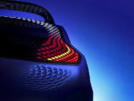 Triennale di Milano – Presentazione Renault Twinz by Ross Lovegrove 16 Salone Updates: l’automobile secondo Ross Lovegrove. Renault presenta in Triennale la nuova concept car elettrica Twin’z: ecco le immagini