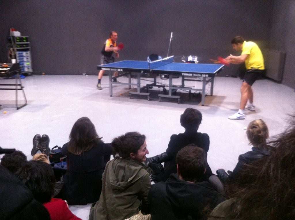 Milano Updates: la mia vita? È una partita di Ping Pong. Alla Fabbrica del Vapore la performance audio-sportiva di ZAPRUDERfilmmakersgroup, ecco foto e video-blitz