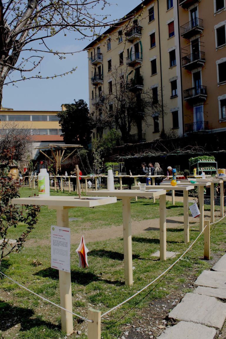 paoloulian@cuccagna01 Salone Updates: quali sono gli oggetti essenziali e quali quelli in eccesso? Lo racconta il designer Paolo Ulian, con la sua mostra sul buon senso in Cascina Cuccagna