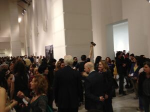 Gli Autoritratti del MAMbo? Sono tutti al femminile. Immagini da opening e cocktail della mostra al museo bolognese…