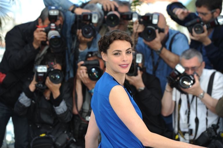 Berenice Bejo Cannes Updates: Valeria Golino? Promossa. Giornata all’insegna del rapporto genitori-figli, applausi anche da Michel Piccoli per il goliardico Alain Guiraudie