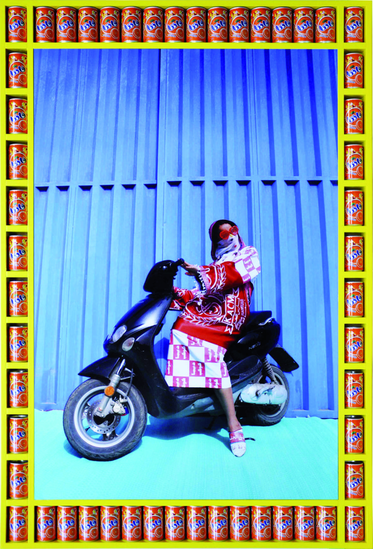 HH L Khadija 93x136cm 2010 Imitare per distinguersi. Le originali copie di Hassan Hajjaj