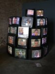 La babele televisiva di Ataman Biennale Updates: ombre e tessuti per il Padiglione Azerbaijan e per il focus sull’arte tra Caucaso e Medio Oriente all’Arsenale Nord. Nelle creazioni di Farid Radulov e Fahrad Moshiri una orgogliosa dichiarazione di identità