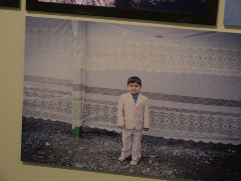 La memoria di Sitara Ibrahimova Biennale Updates: ombre e tessuti per il Padiglione Azerbaijan e per il focus sull’arte tra Caucaso e Medio Oriente all’Arsenale Nord. Nelle creazioni di Farid Radulov e Fahrad Moshiri una orgogliosa dichiarazione di identità