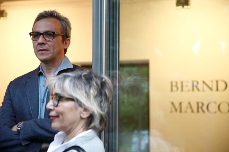 M.Tirelli A.Mammì foto Villa Massimo AlbertoNovelli Bernd e Hilla Becher e Marco Tirelli, al Massimo. Compie vent’anni l’ormai famosa rassegna dell’Accademia Tedesca di Roma, ecco chiccera all’opening