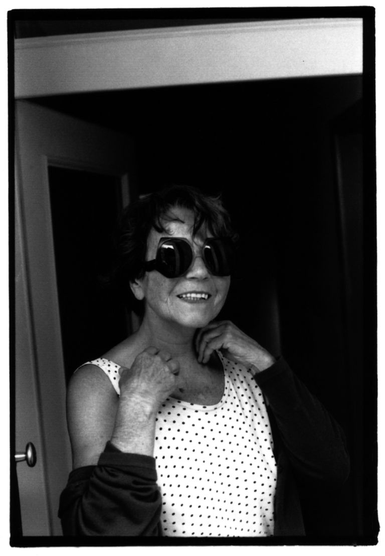 Maria Lassnig foto Sepp Dreissinger Marisa Merz Leonessa dell’arte. Sarà lei, assieme all’austriaca Maria Lassnig, a ricevere il Leone d’oro alla carriera della Biennale Arte di Venezia