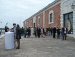 Party alla Fondazione cini Biennale Updates: tutti i freak di Marc Quinn all’Isola di San Giorgio. Regia di Germano Celant per la super mostra alla Fondazione Cini: ecco chiccera ad un vernissage dove spunta pure B.B… e non si tratta di Brigitte Bardot!