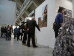 Photissima a Mestre Biennale Updates: Photissima inaugura a Mestre, ma più che una fiera sembra una fotografia su scenari di ieri e di oggi. C’è la vecchia scuola dei Roiter e dei Berengo Gardin, ma pure le nuove leve uscite dai banchi dell’Accademia.