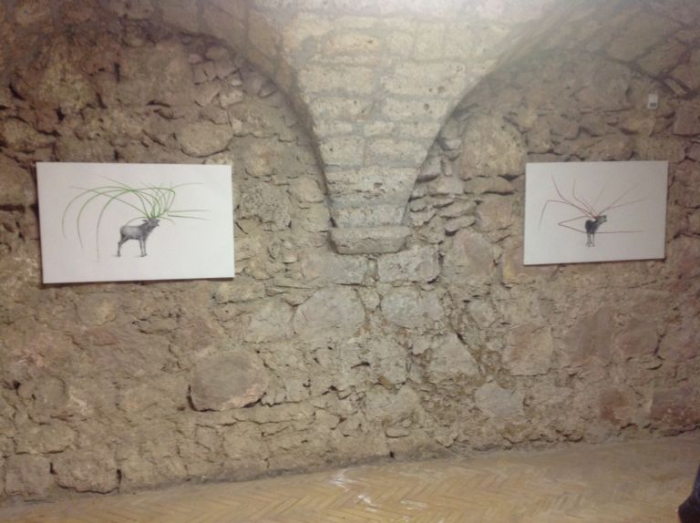 Civitella del Tronto Visione Animale Simone Berti Torna l'estate dell'arte in Abruzzo. Doppio appuntamento espositivo a Civitella del Tronto: prime immagini dalle mostre nella splendida location della Fortezza Borbonica